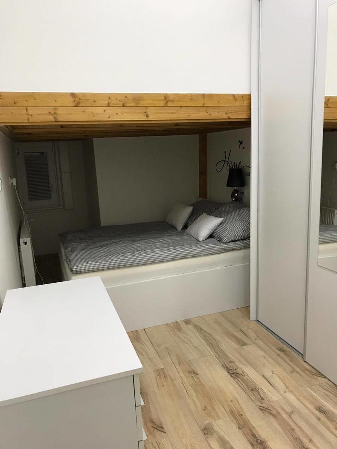 דברצן Manyi Apartman מראה חיצוני תמונה