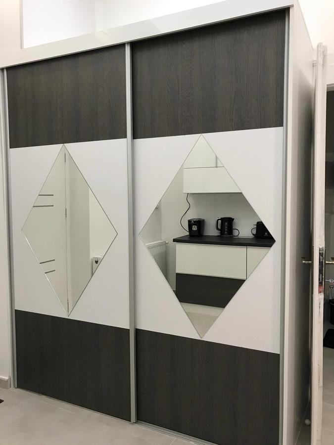 דברצן Manyi Apartman מראה חיצוני תמונה